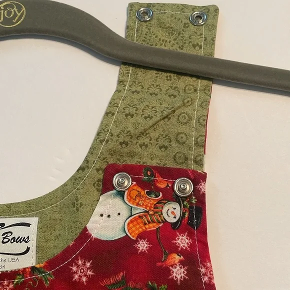 Babies and Bows handmade dress/jumper w/matching doll dress snowman design - Picture 6 of 13